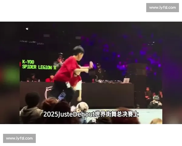 粉丝应援声势浩大，S13全球总决赛现场气氛燃爆！